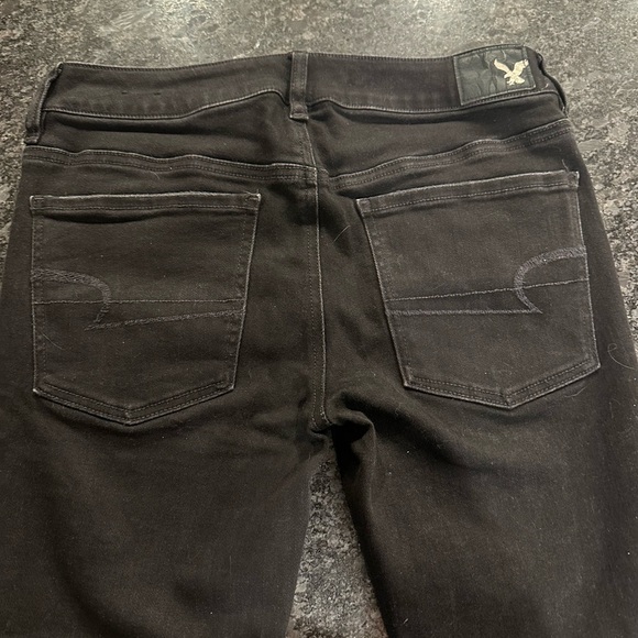 American Eagle Jegging Crop Distressed Black Jeans Size 6 - Picture 8 of 10